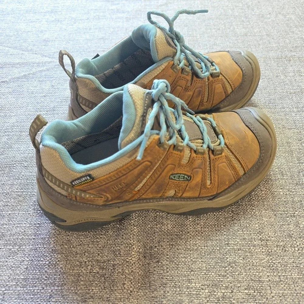 Keen Circadia Low Women's Sz 6.5 Waterproof Hiking Boot Brown/Blue 1026771